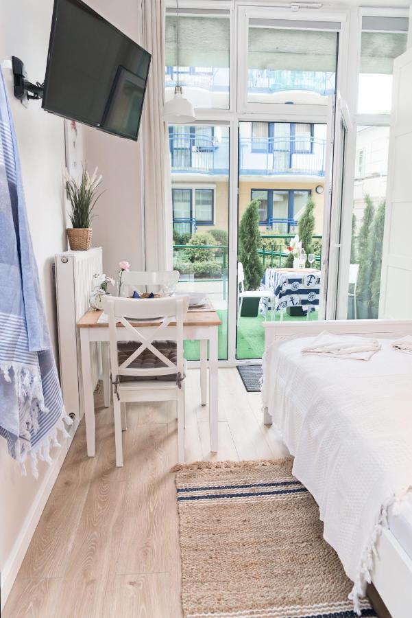 Portofino Seaside Apartments 米兹多洛杰 外观 照片